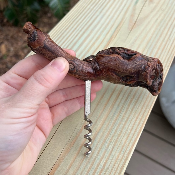 Vintage Wooden Handle Corkscrew - Rustic Grape Vine Wine Opener - Picture 3 of 7